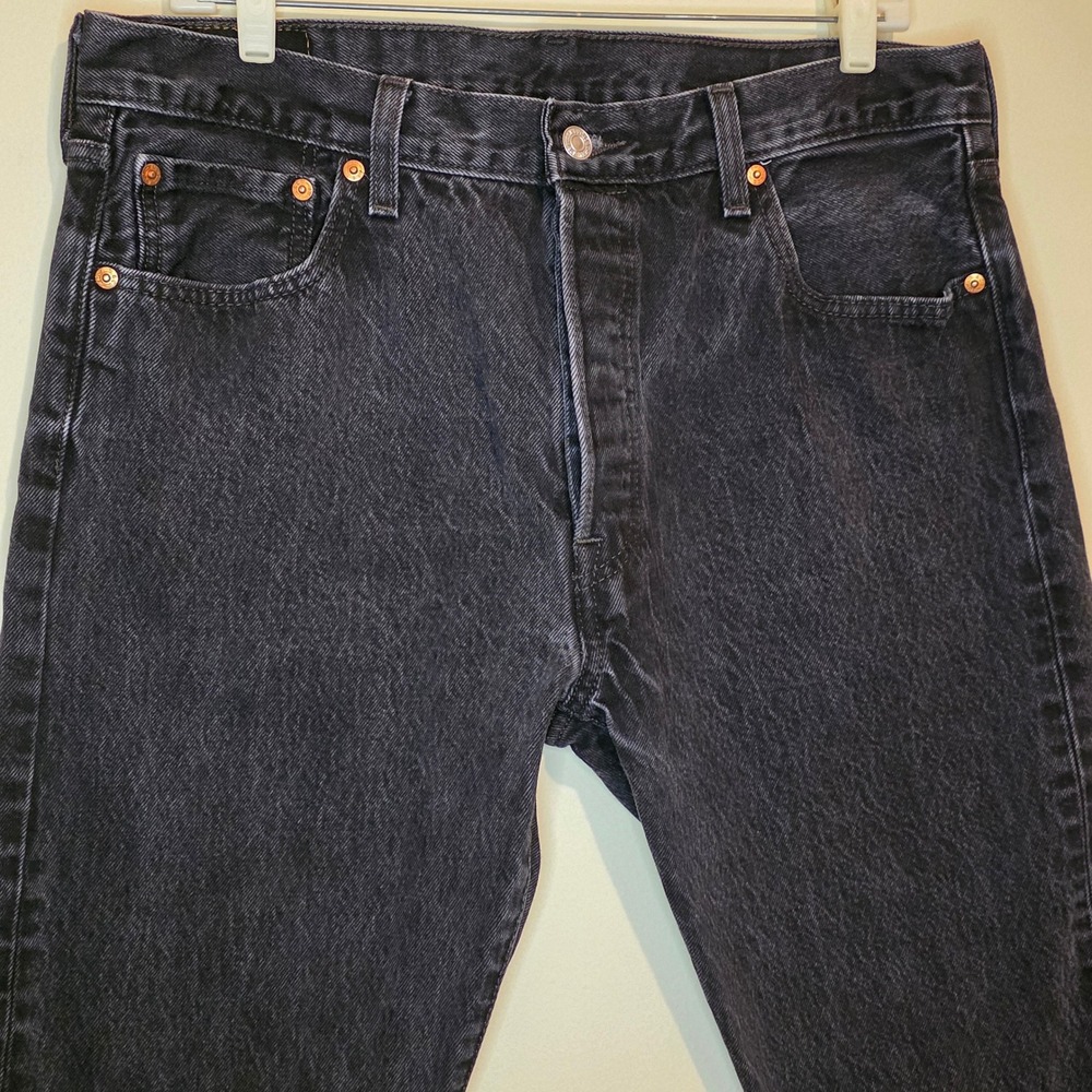 Levi‎ Strauss Co 501 Original Fit Button Fly Black Denim Jeans Mens W36 L30 - Picture 3 of 15
